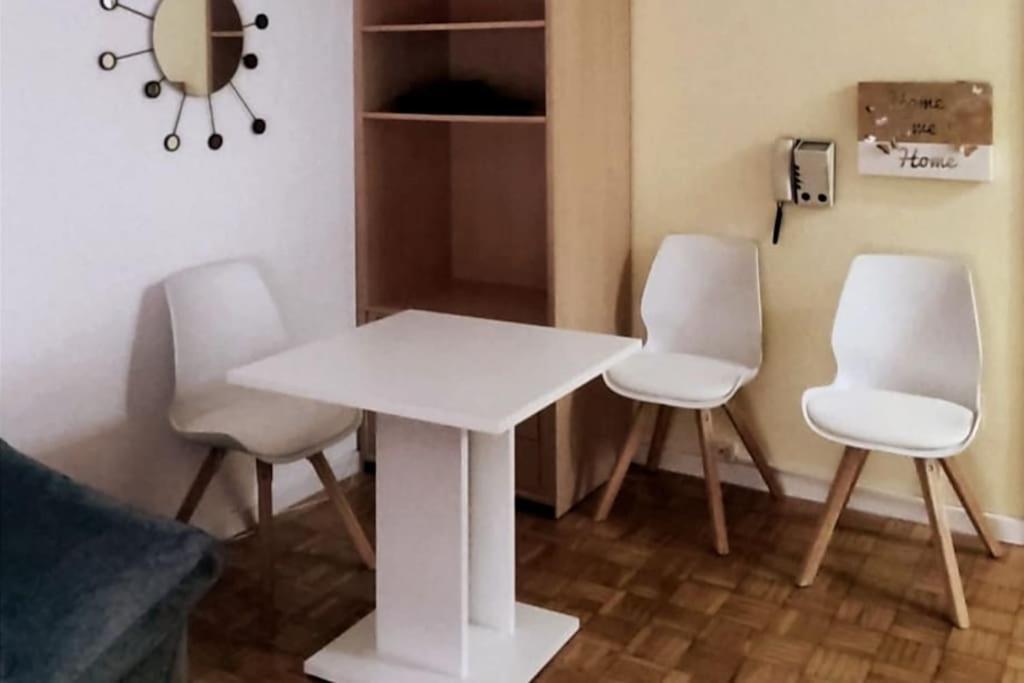 Los Bolardos Zamora Bagian luar foto